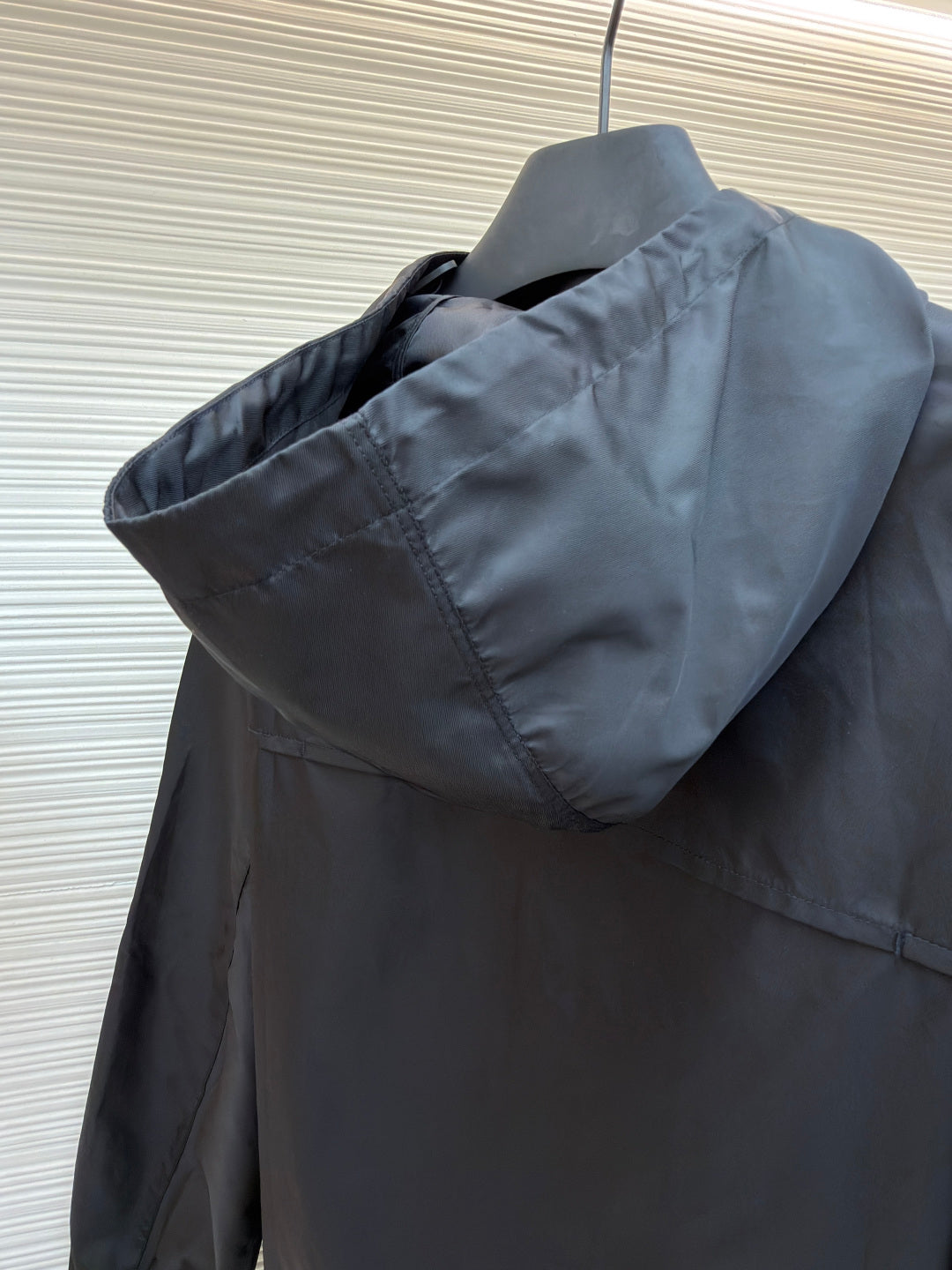 Triangle Logo Re-Nylon Hooded Jacket