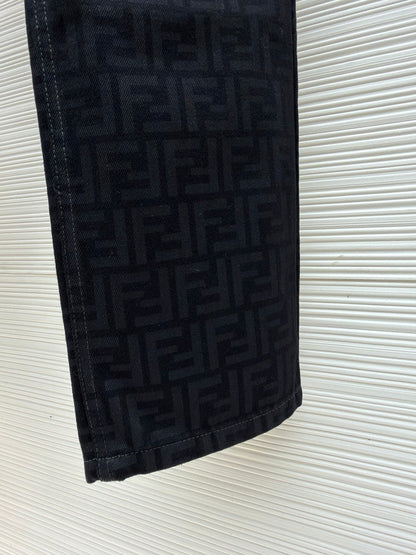 Graphic Jeans