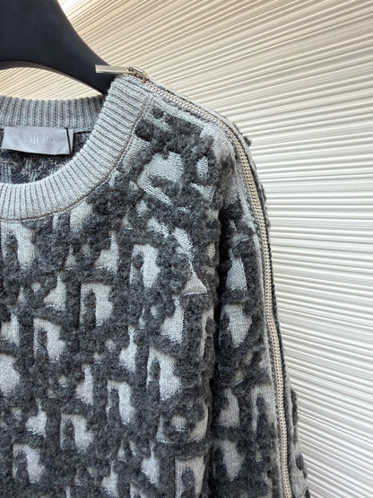 Oblique Zip Cardigan