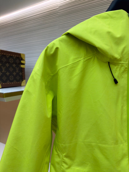 Beta LT Windbreaker Jacket