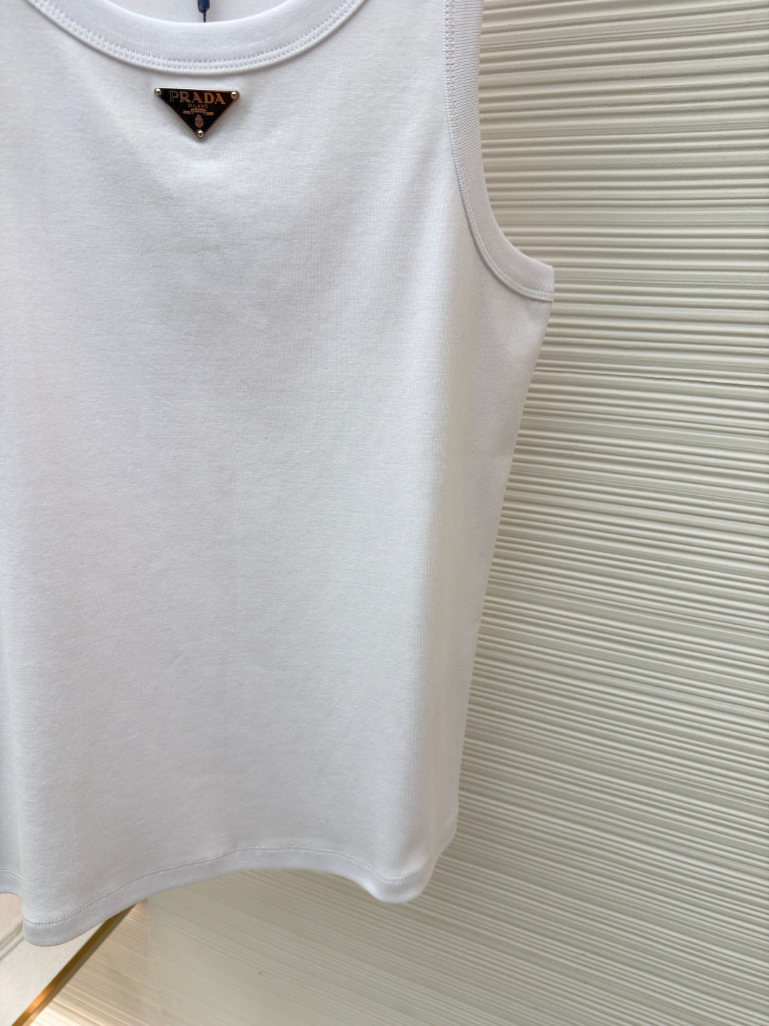 Triangle Logo Gilet