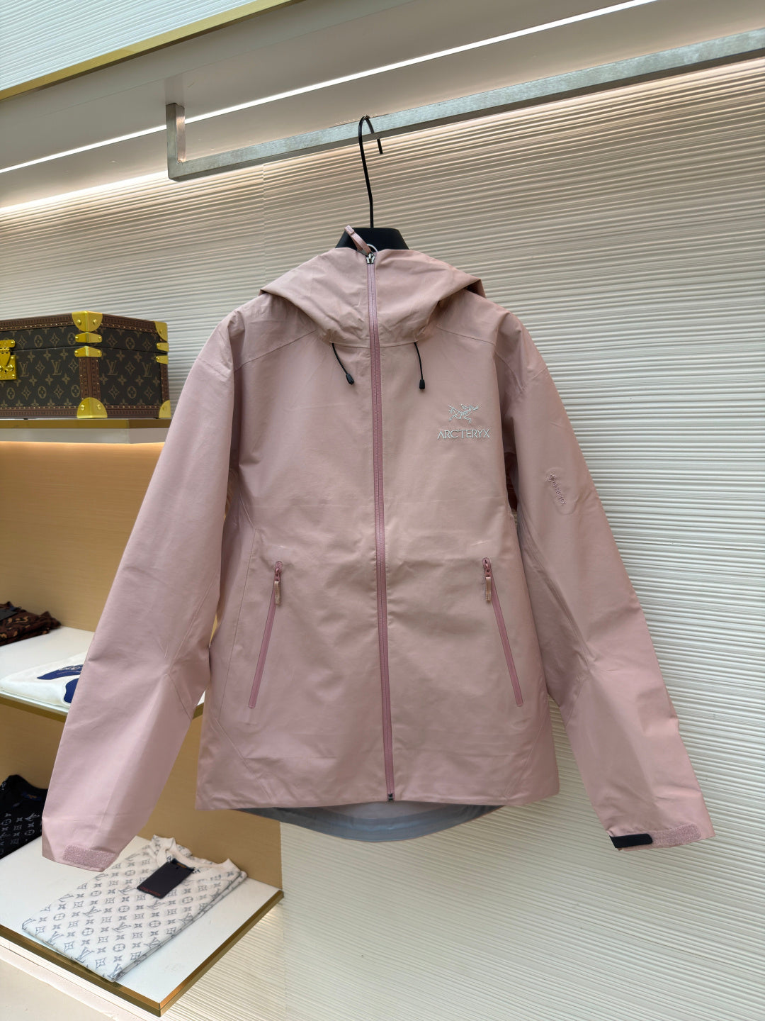 Beta LT Windbreaker Jacket