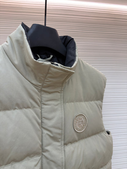 Disc Badge Down Gilet