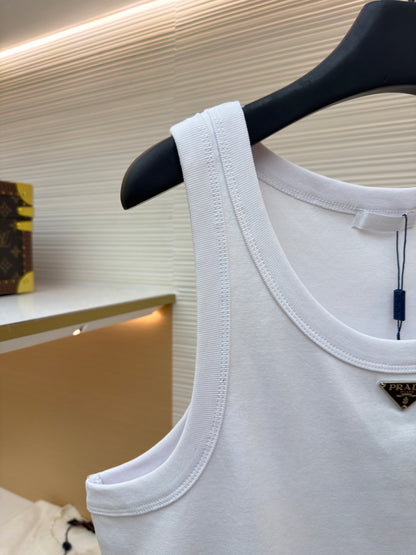 Triangle Logo Gilet