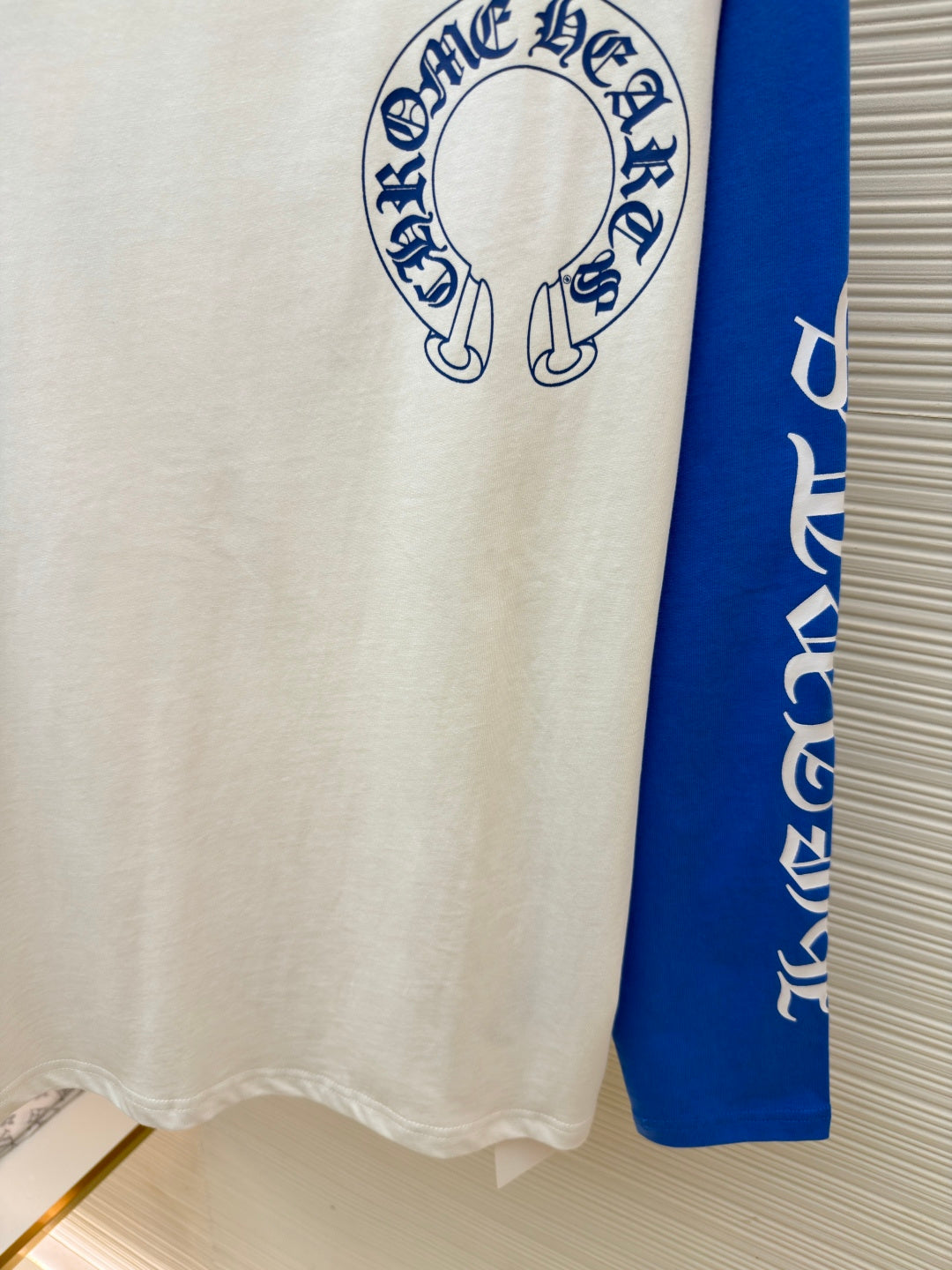 Horseshoe Longsleeve T-Shirt