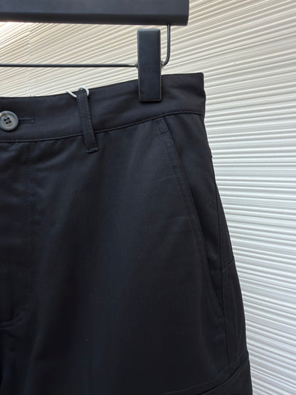 Gabardine Cargo Shorts