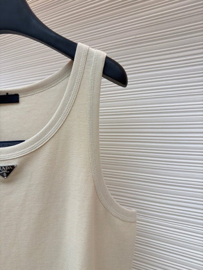 Triangle Logo Gilet
