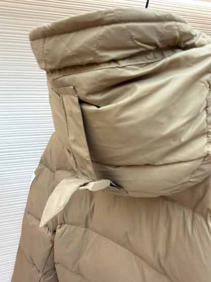 Hooded Down Jacket