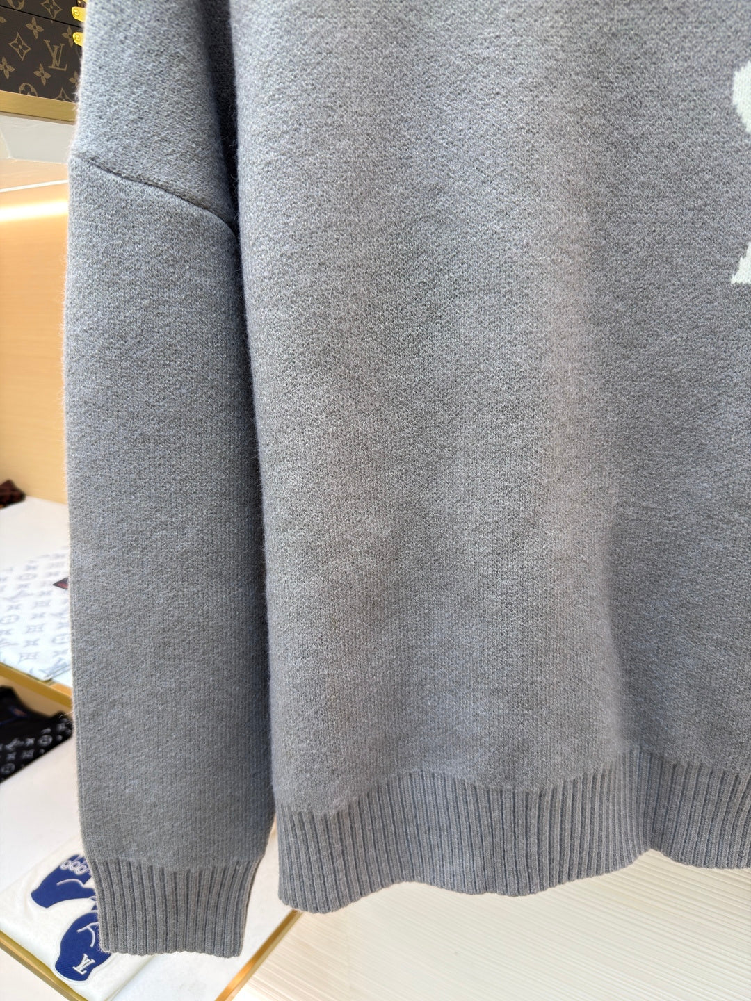 de Cœur Crewneck Sweater