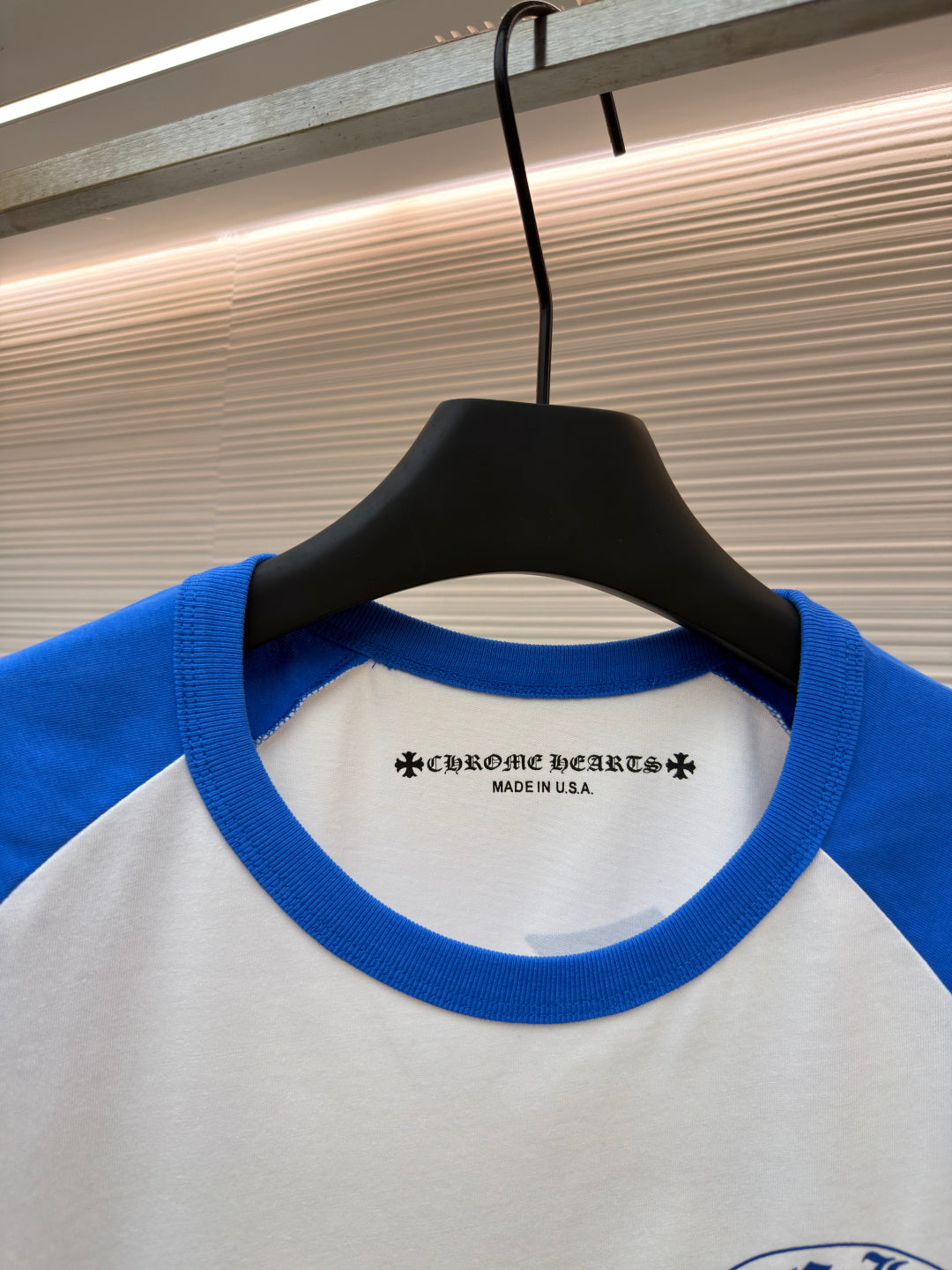 Horseshoe Longsleeve T-Shirt