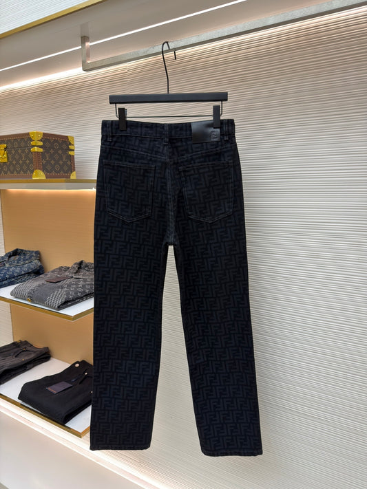 Graphic Jeans