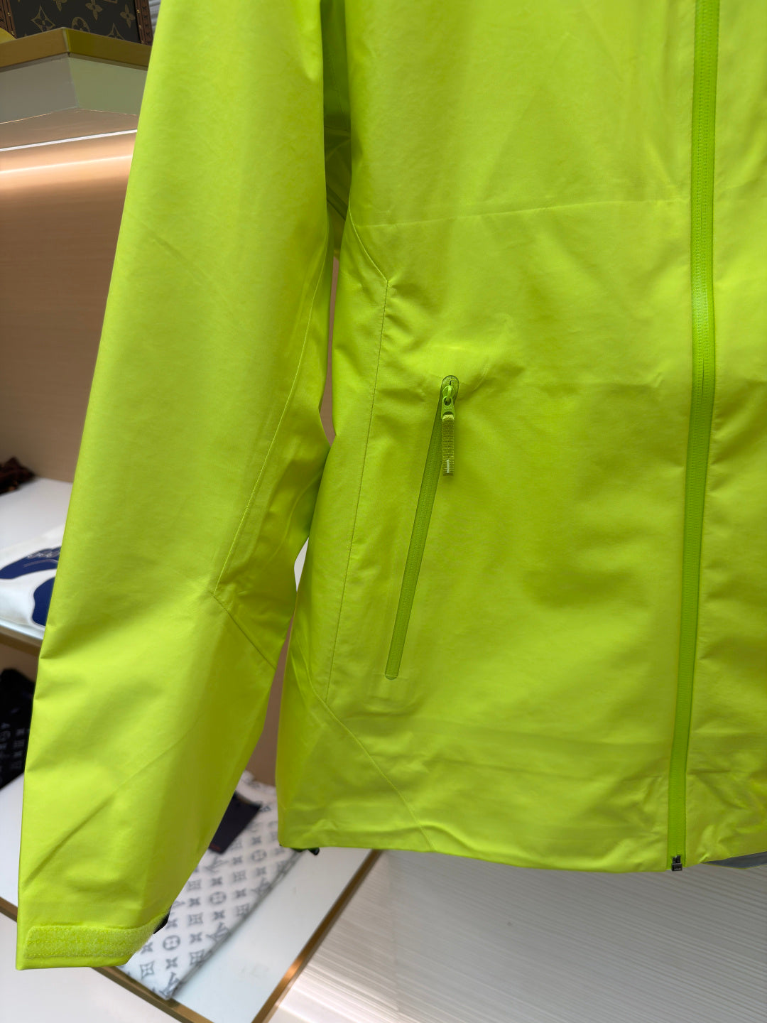 Beta LT Windbreaker Jacket