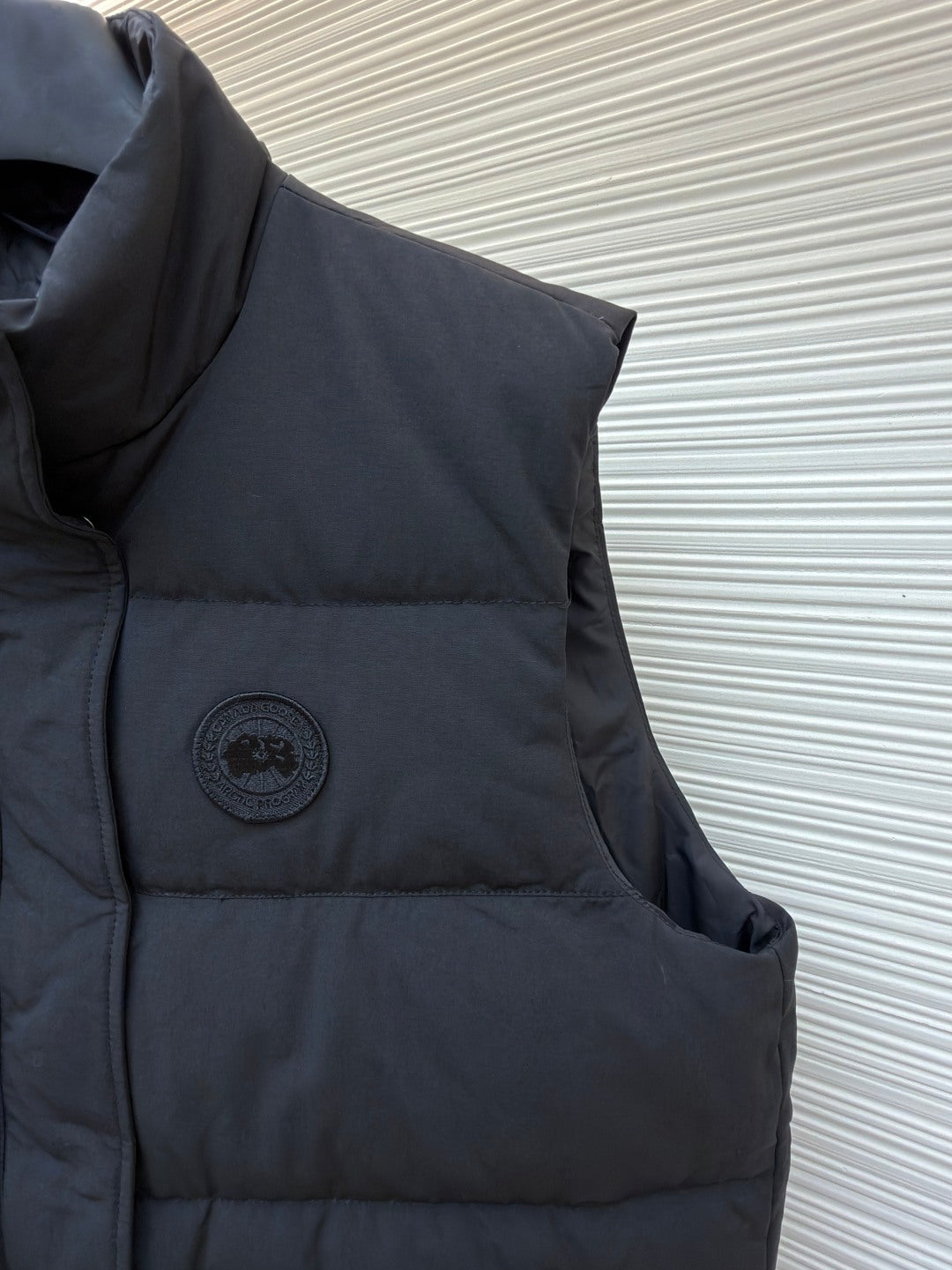 Disc Badge Down Gilet