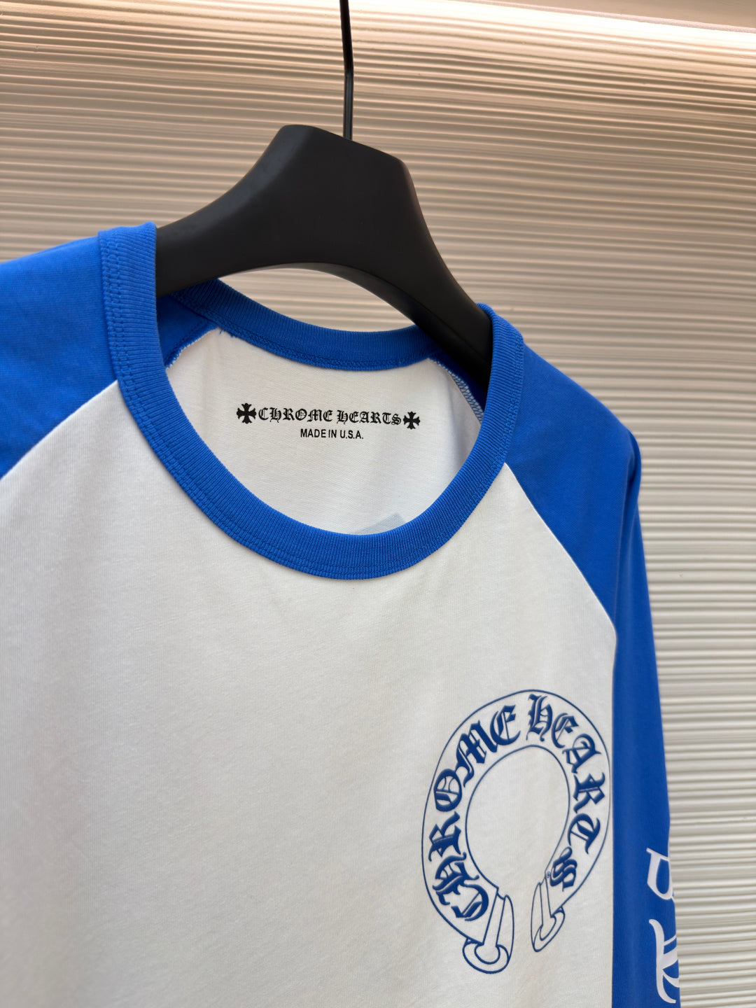 Horseshoe Longsleeve T-Shirt