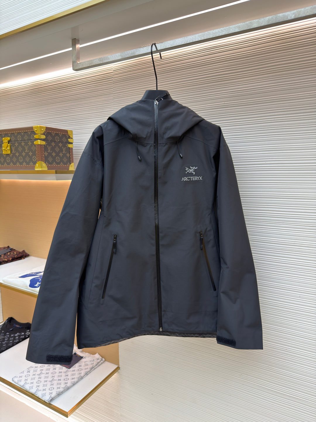 Beta LT Windbreaker Jacket