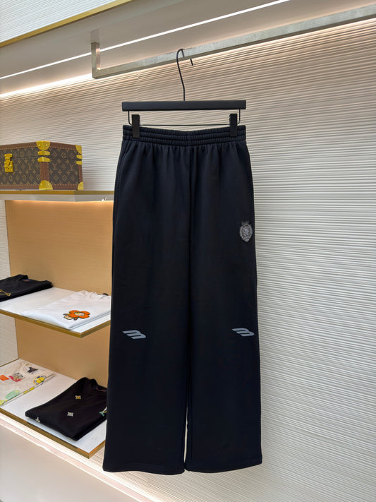 Trackpants