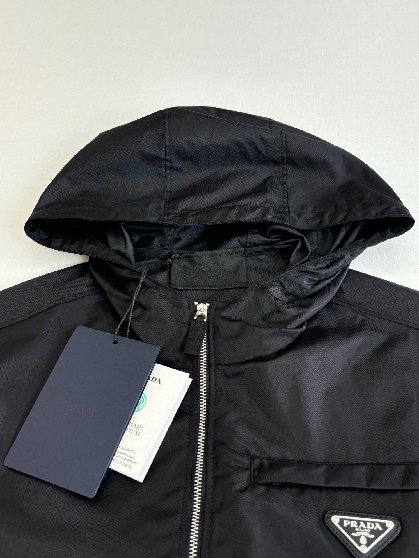 Prada Re-Nylon jas met capuchon