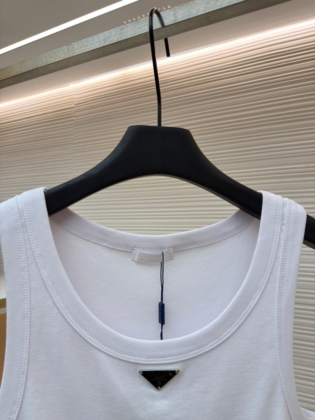 Triangle Logo Gilet