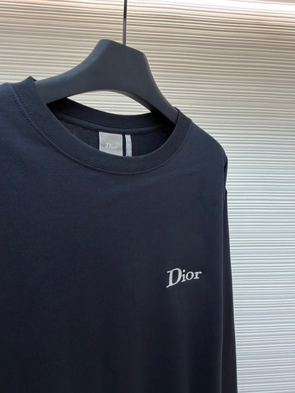 Embroidered Longsleeve T-Shirt