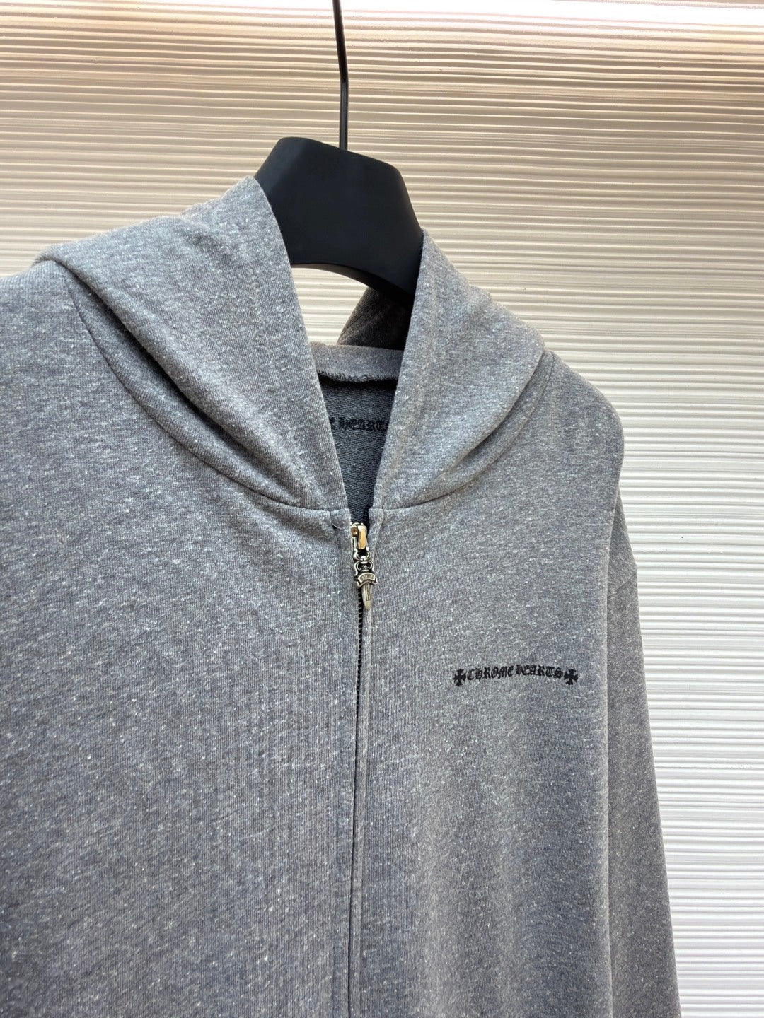 Vine Motif Zip Jacket