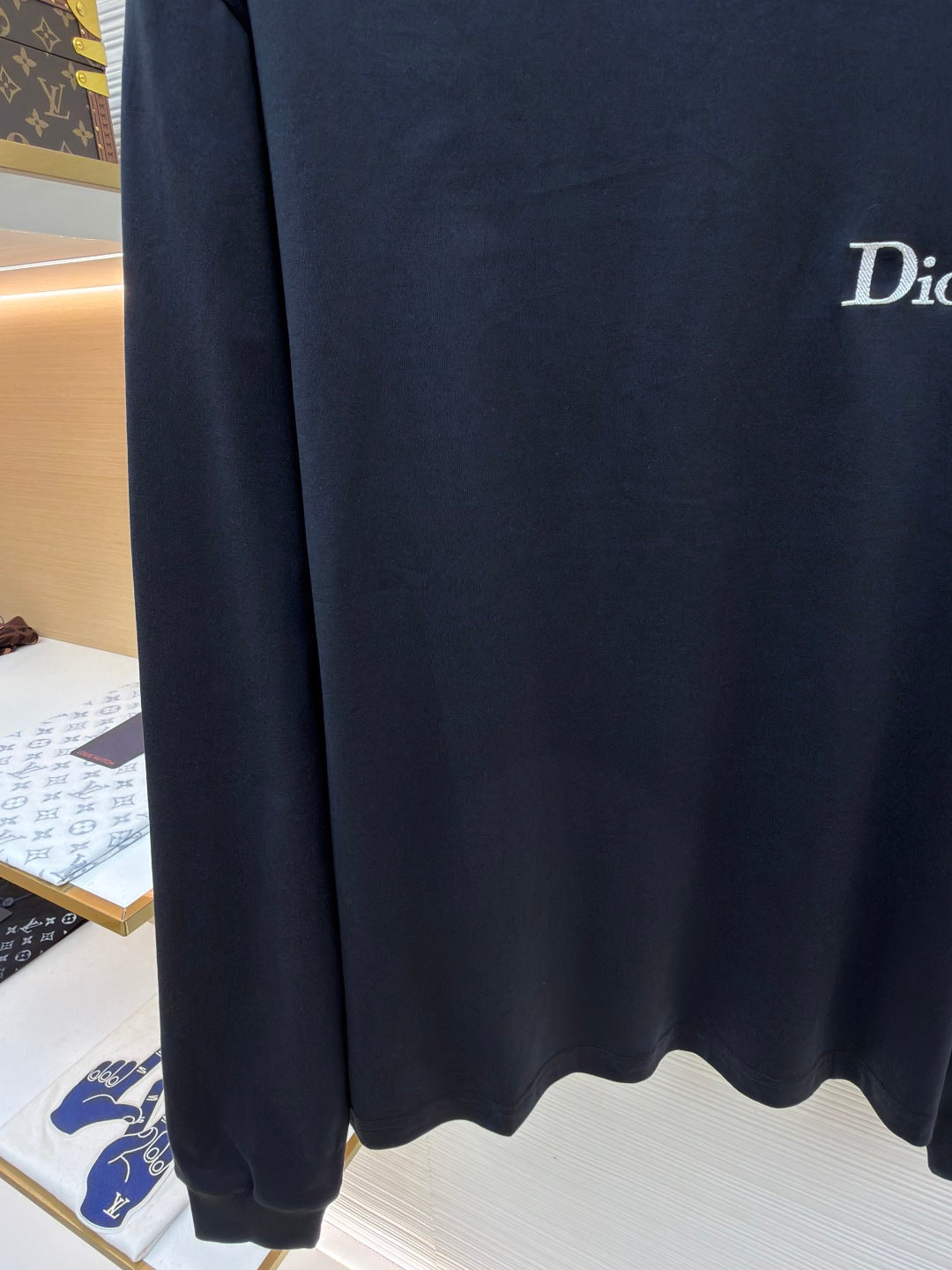 Embroidered Longsleeve T-Shirt