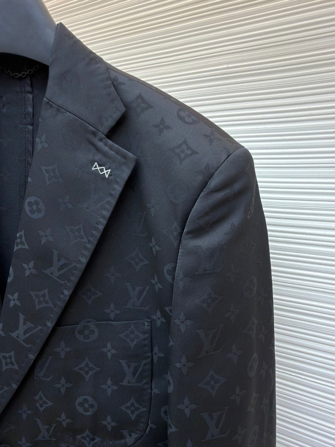 LV Logo Tailored Blazer