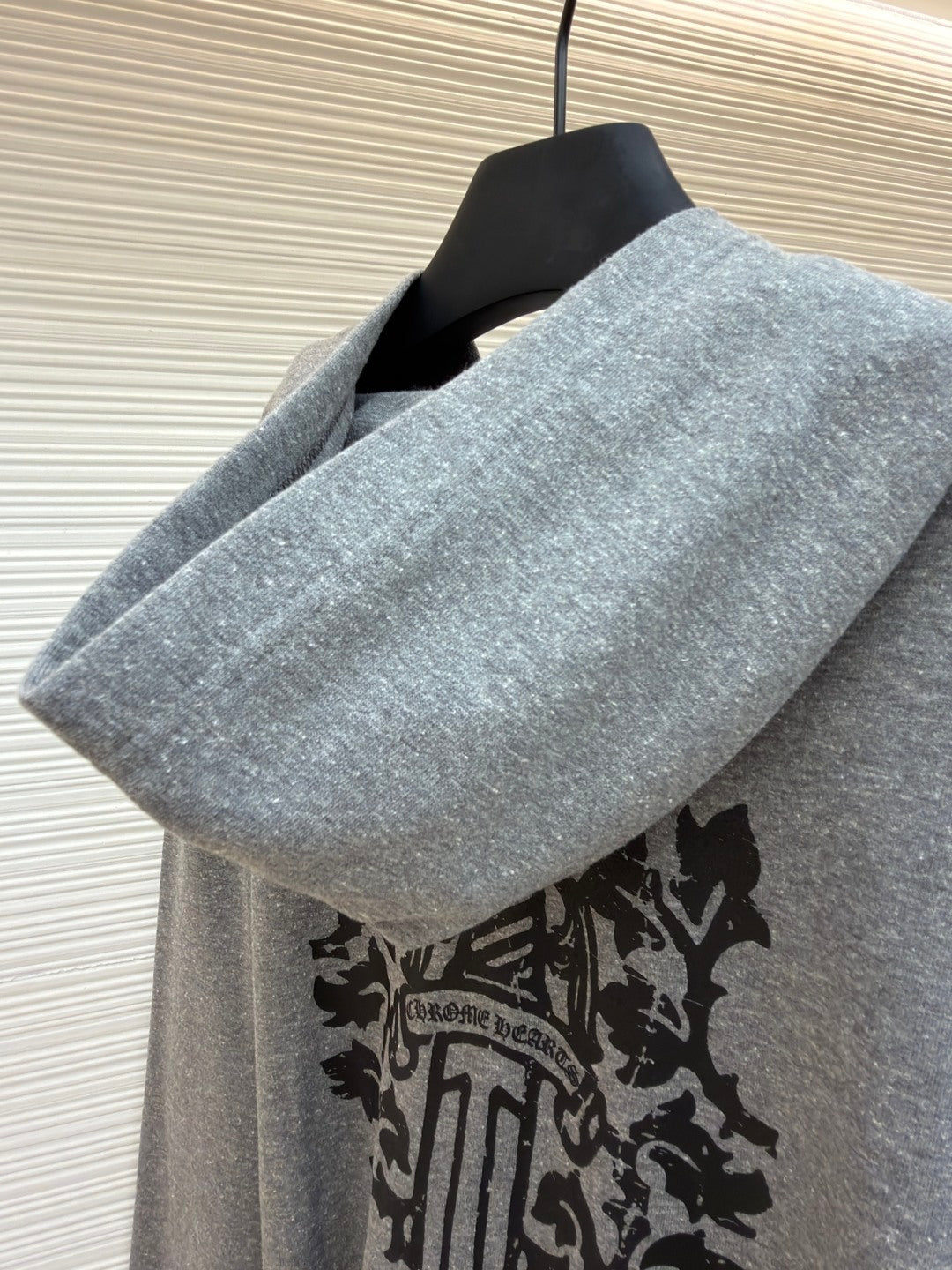 Vine Motif Zip Jacket