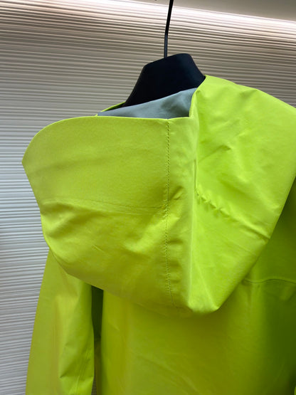 Beta LT Windbreaker Jacket