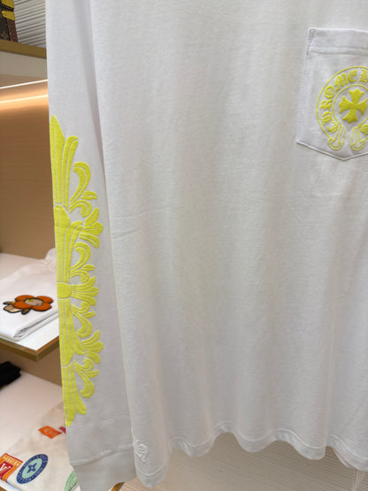 Vine Motif Longsleeve T-Shirt