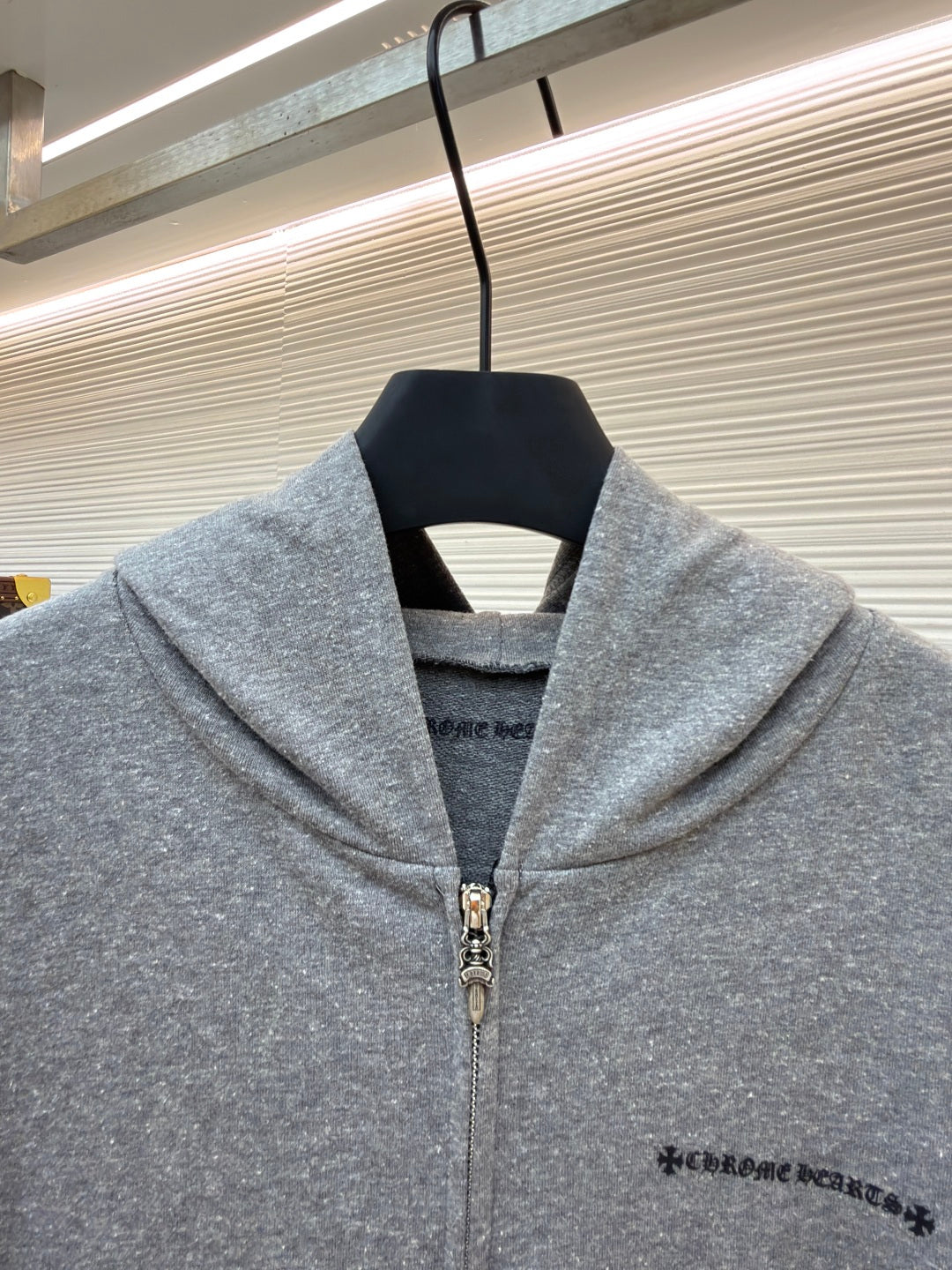 Vine Motif Zip Jacket